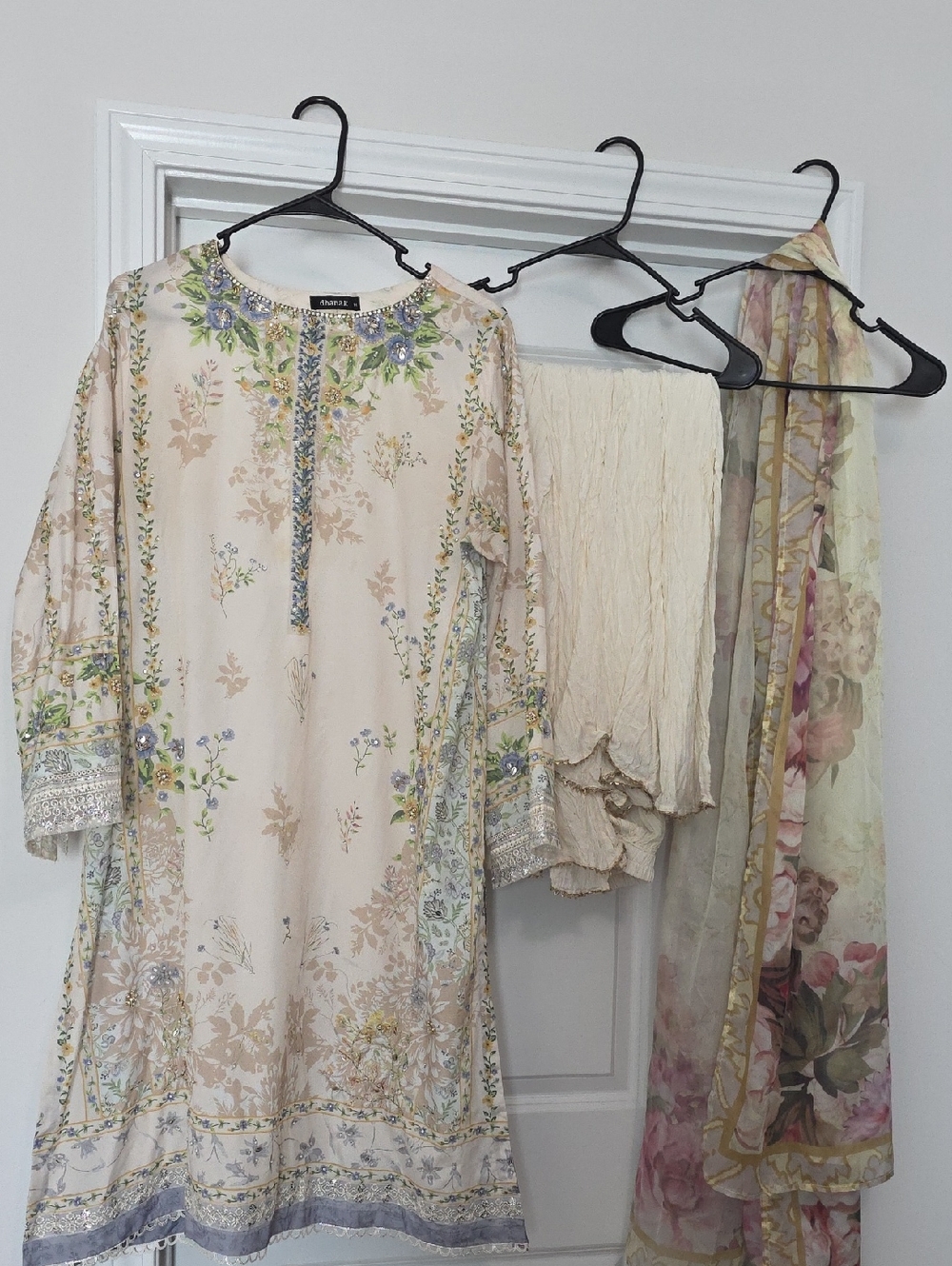 Pakistani Dress Size M DHANAK - FLORAL